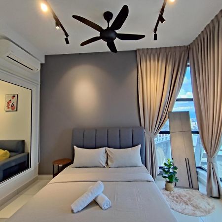 Arte Mont Kiara Host By Host Corner Suites クアラルンプール 部屋 写真