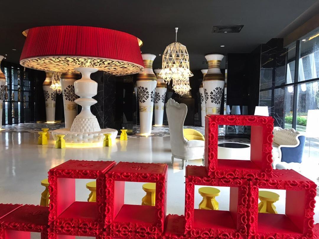 Arte Mont Kiara Host By Host Corner Suites クアラルンプール エクステリア 写真