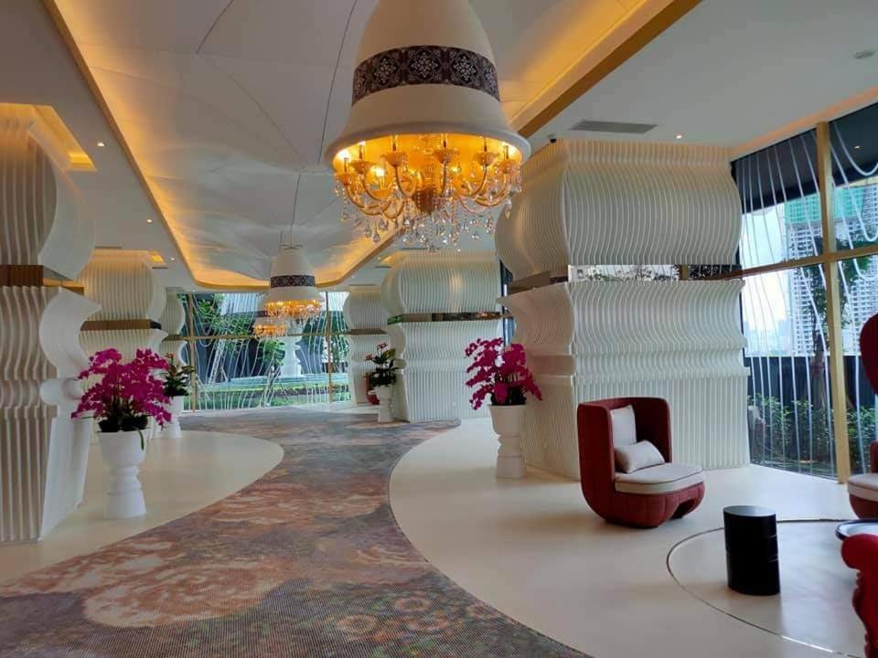 Arte Mont Kiara Host By Host Corner Suites クアラルンプール エクステリア 写真