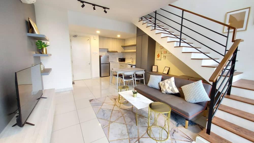 Arte Mont Kiara Host By Host Corner Suites クアラルンプール エクステリア 写真