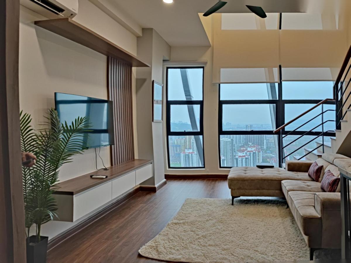 Arte Mont Kiara Host By Host Corner Suites クアラルンプール エクステリア 写真
