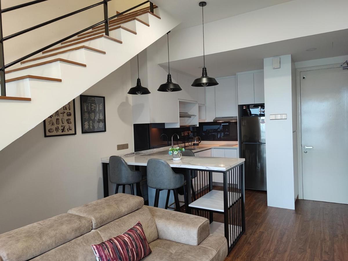 Arte Mont Kiara Host By Host Corner Suites クアラルンプール エクステリア 写真