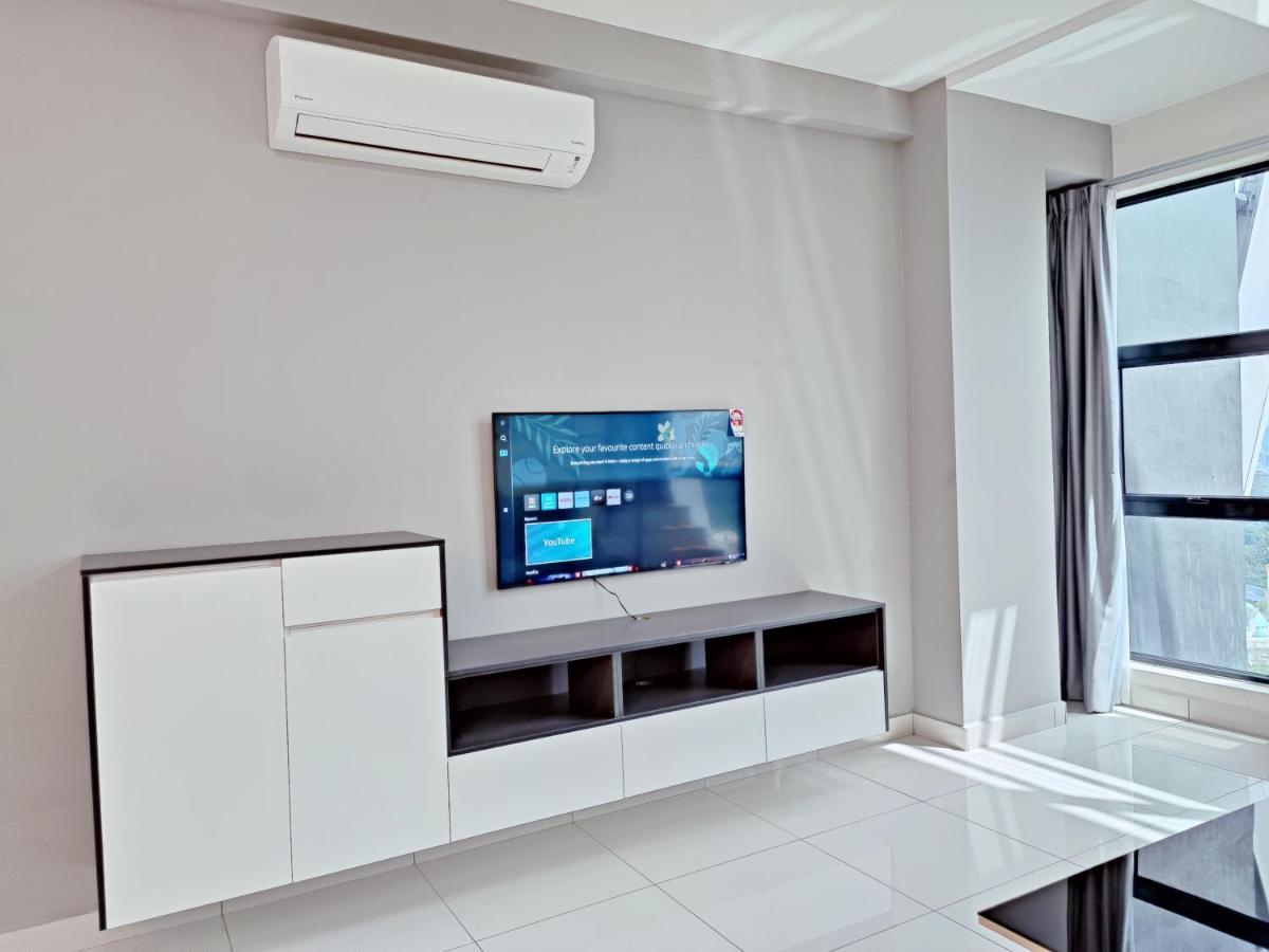 Arte Mont Kiara Host By Host Corner Suites クアラルンプール 部屋 写真