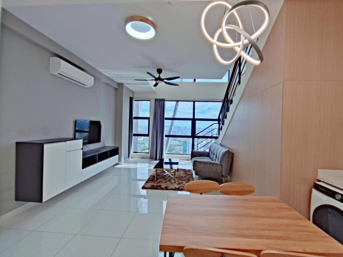 Arte Mont Kiara Host By Host Corner Suites クアラルンプール エクステリア 写真