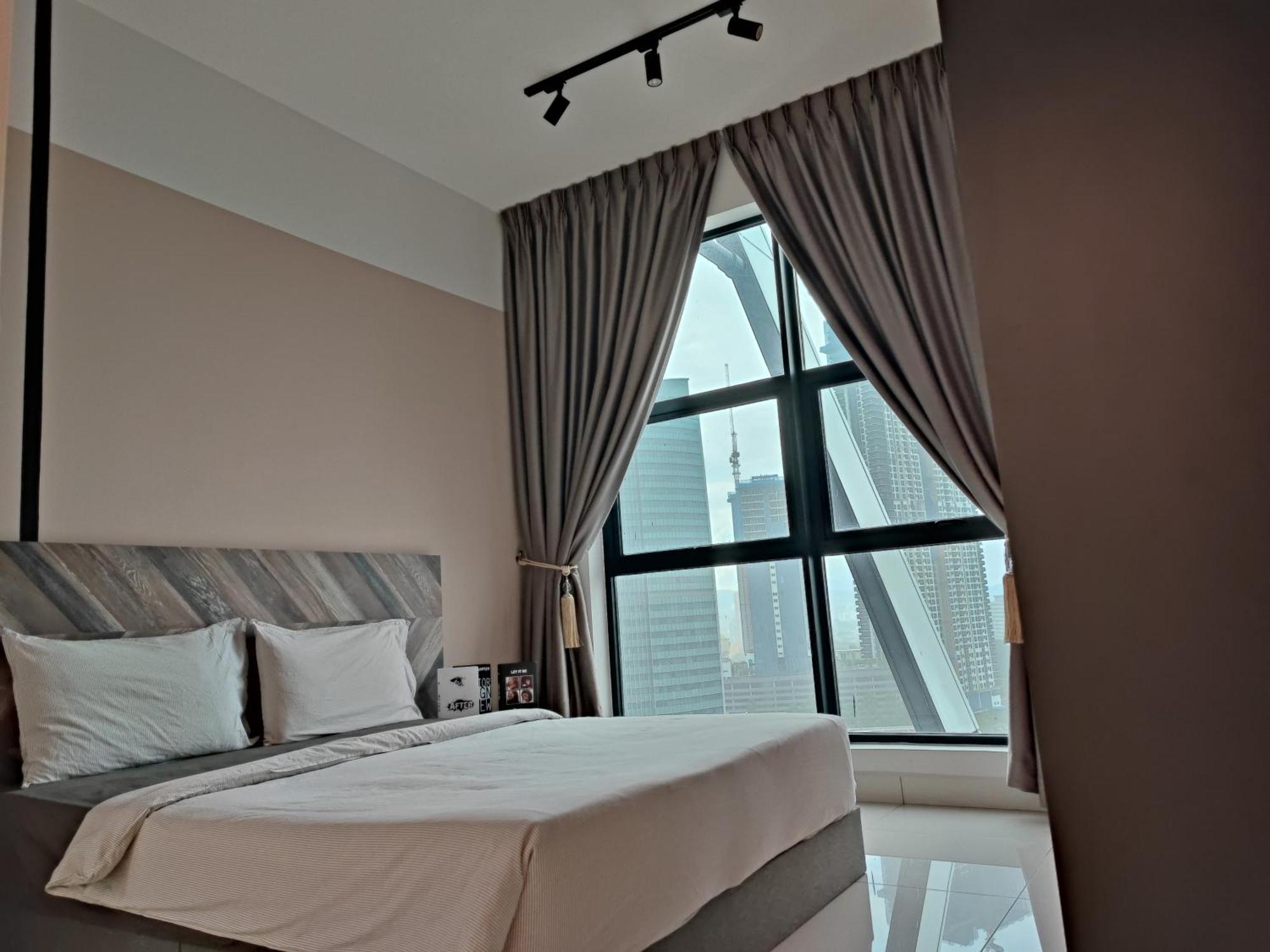 Arte Mont Kiara Host By Host Corner Suites クアラルンプール エクステリア 写真